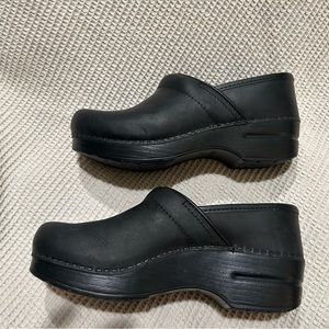 Dansko Clogs Oiled Black Leather New size 37